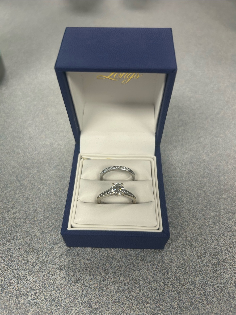 18k White Gold .9 Carat Solitaire Engagement Ring with Matching Band